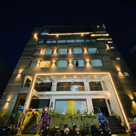 Hotel Ss Grandeur Lucknow Eksteriør billede